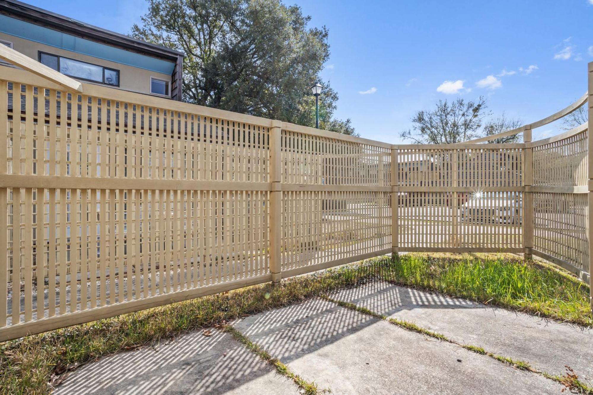 King Bed Well-Located Cozy Townhouse Retreat Apartment Gulfport Exterior foto